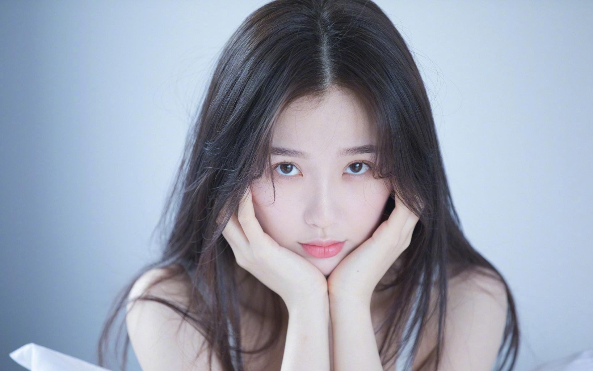 达米恩·麦肯齐:凭借冷静的判断力和精准的传球,他主宰了全黑队进攻